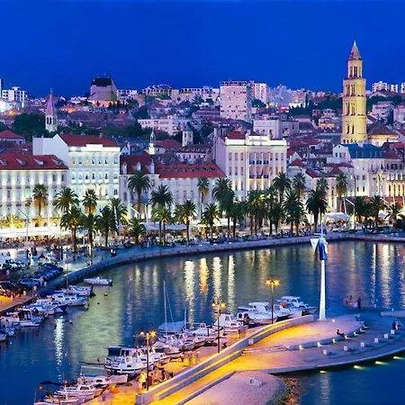 Apartment Auroraa Split *