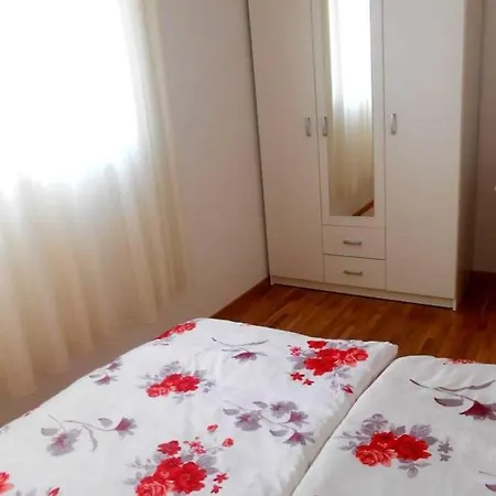 Auroraa Apartamento *