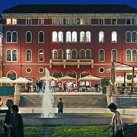 Auroraa Apartamento *